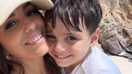 Slavné mámy v akci: Longoria, Hadid i Kardashian ukázaly své děti