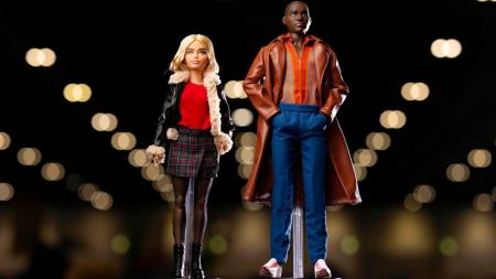 Barbie míří do TARDIS! Mattel představil panenky inspirované seriálem Doctor Who