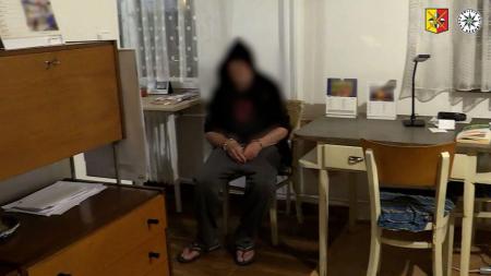 Milující dědeček? Ne! Mezinárodně hledaný pedofil a největší distributor dětské pornografie
