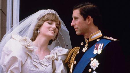 Největší královská svatba slaví výročí: Před 43 lety si řekli ano Diana a Charles