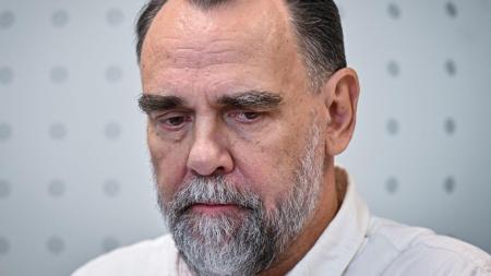 Kouč Hlásek: Průkopník pěstounství odsouzen na rok do vězení za sexuální nátlak