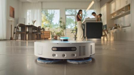 Koupil jsem manželce robotický vysavač. Je nevděčná, prý nejsem romantik