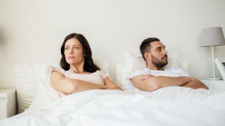 Opustil manželku kvůli mě a najednou mě nemiluje? Žhavý milenecký vztah je fuč