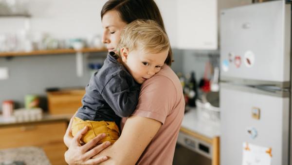 Přetahování předkožky na sílu může způsobit poranění, trhlinky a následné zjizvení.