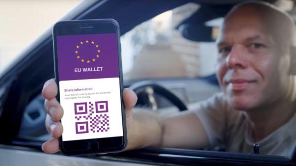 Podobný systém ověření by měl být v EU propojený s Evropskou digitální peněženkou.