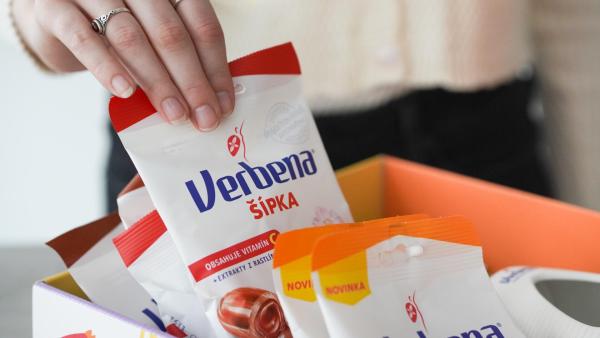Ochutnejte kombinaci bylin a ovoce v prémiových bonbonech Verbena.