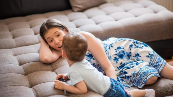 První návštěvu logopedie neodkládejte. Na logopedii můžete přijít ve věku 2–3 let dítěte, pokud u něj pozorujte problémy s řečí.