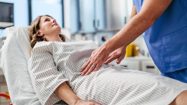 Diagnóza endometriózy začíná u lékaře gynekologickým vyšetřením.