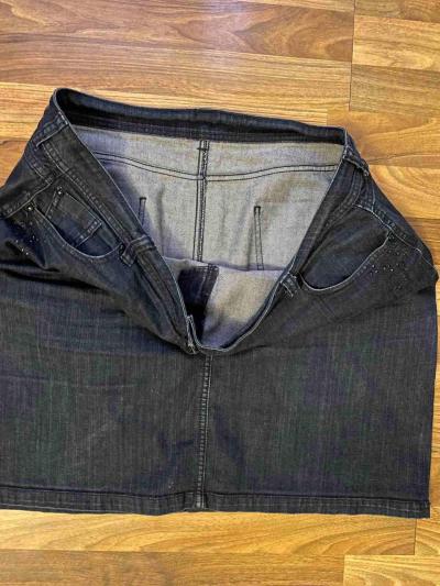 Džínová minisukně, vel neí uvedena cca 3Xl - raději měřte