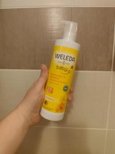Recenze z kampaně Jemná péče od hlavy až k patě: Jak maminky hodnotí mycí krém a šampon Weleda?