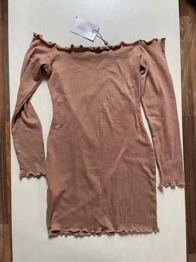 Nové velbloudí minišaty, vel S, Missguided