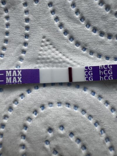 Testování a těhotenský test | 3 testy a duch?