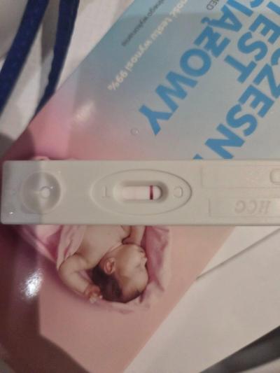 Testování a těhotenský test | Slábnoucí čárka na testu.