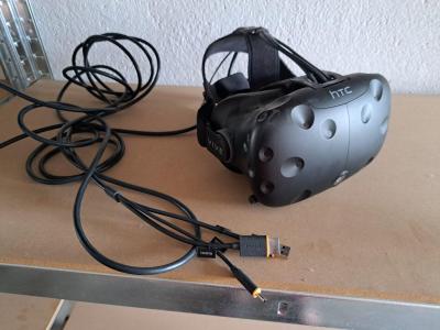 Virtuální realita HTC Vive CE (3)