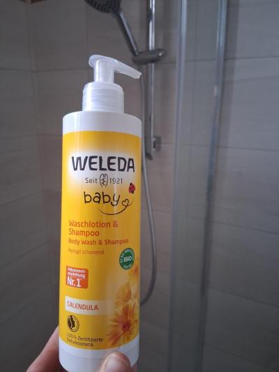 Recenze z kampaně Jemná péče od hlavy až k patě: Jak maminky hodnotí mycí krém a šampon Weleda?