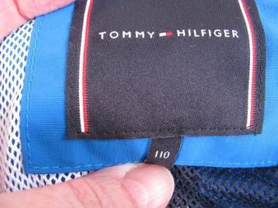 Přechodní modrá bunda s kapucí TOMMY HILFIGER