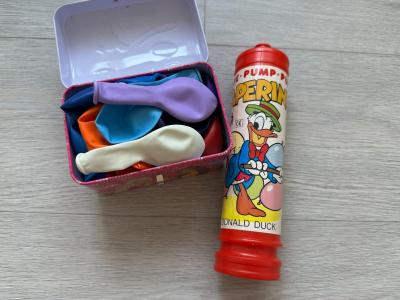 Pumpička na nafouknutí balónků Disney + balonky
