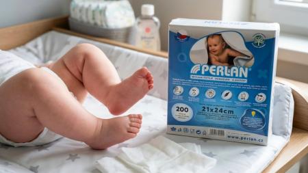 Jemný k miminku, nekompromisní k nečistotám: Objevte kouzlo českého Perlanu
