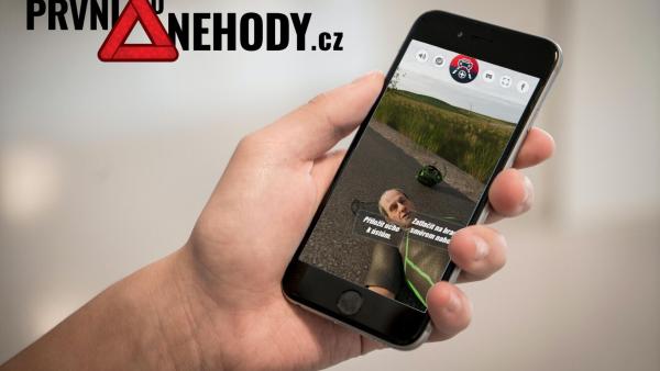 Aplikace První u nehody umožňuje trénovat krizové situace přímo v mobilu pomocí interaktivních scénářů.